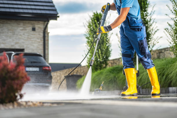 Best Pressure Washing Brick  in Livingston, AL